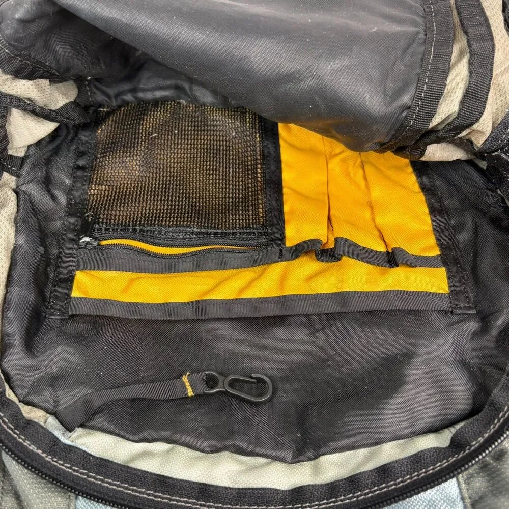 Eddie Bauer 8th 9th